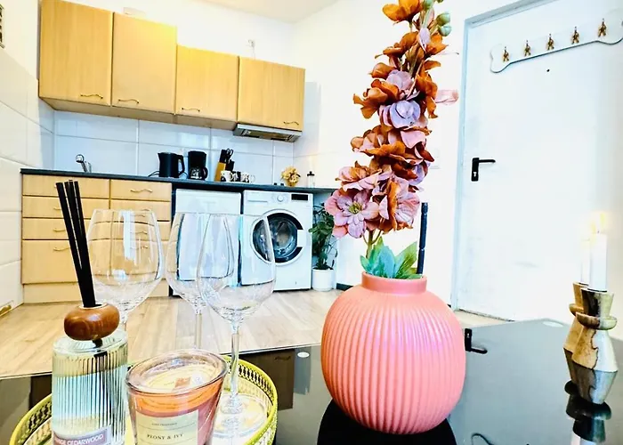 King - 10 Mins Walk From Downtown