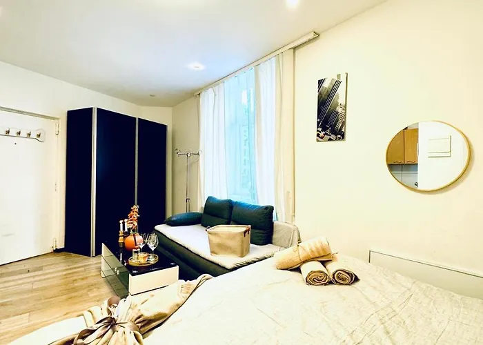 King - 10 Mins Walk From Downtown Apartamento Viena