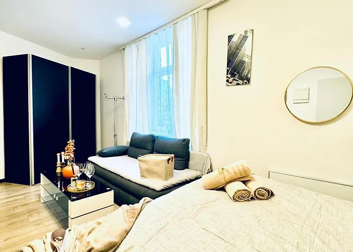 Apartamento King - 10 Mins Walk From Downtown
