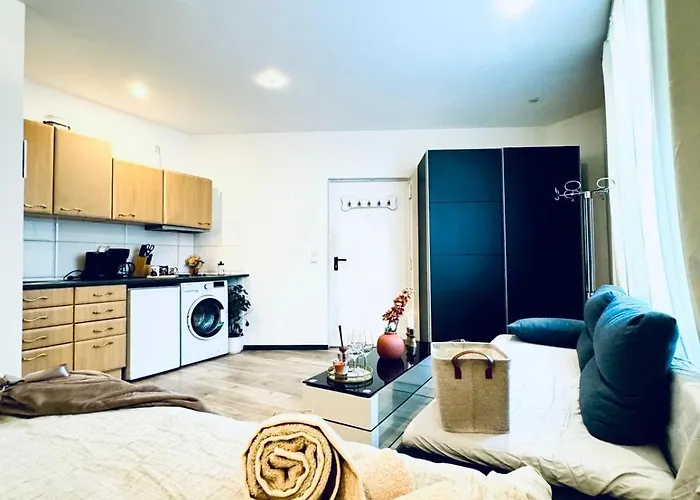 King - 10 Mins Walk From Downtown Apartamento Viena